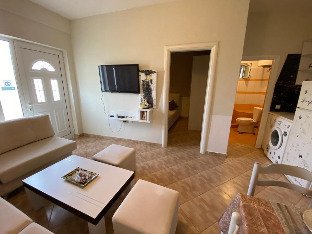 Full Moon Apartment Ksamil