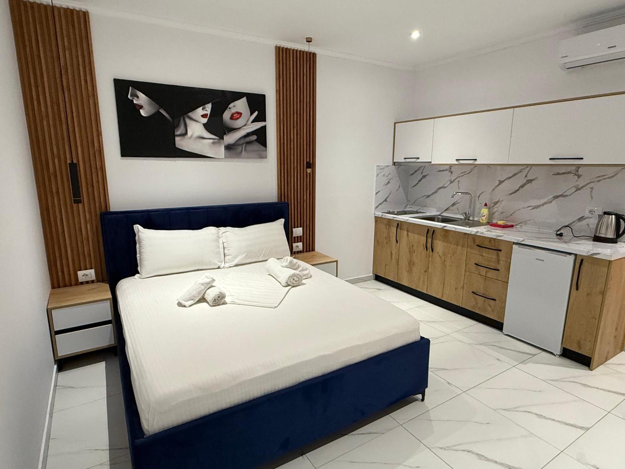 Full Moon Apartment Ksamil