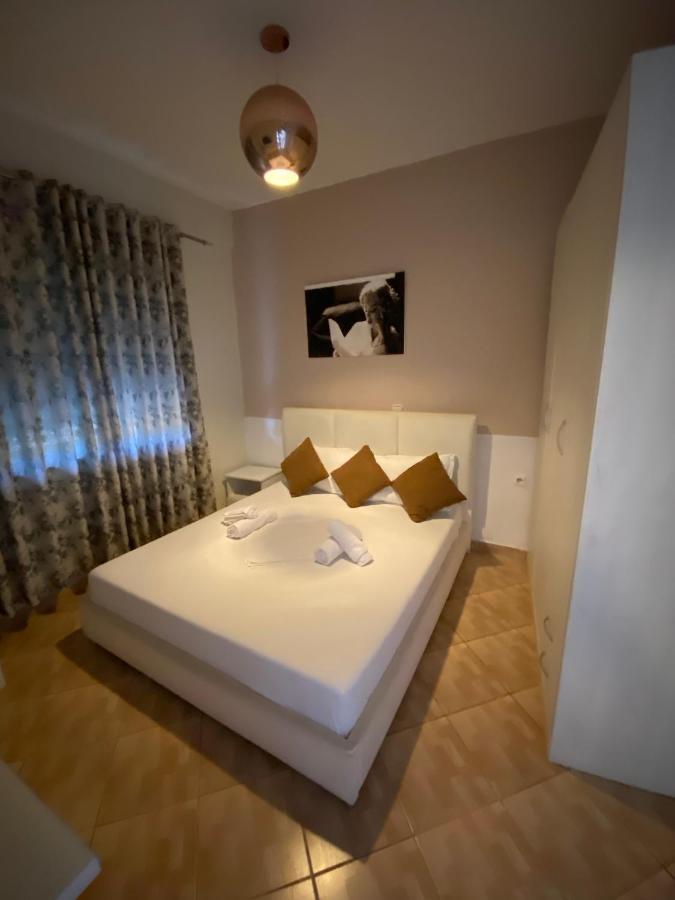 Full Moon Apartment Ksamil